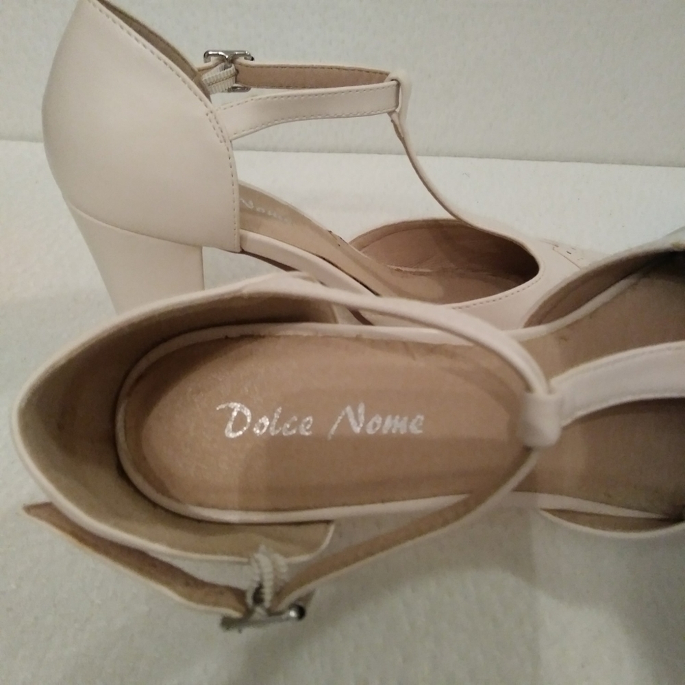 Shoes - Picture 2 of 6
